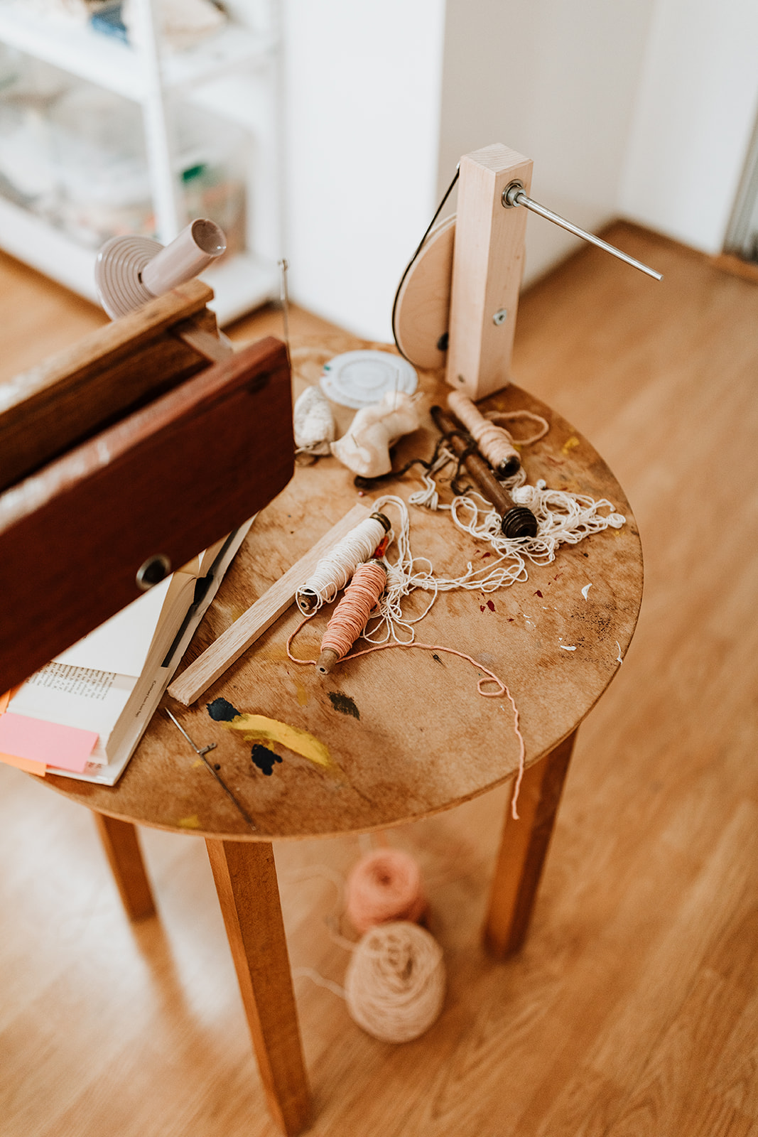 organic home decor Zuahaza studio tour | photos by Ali Campbell Photography