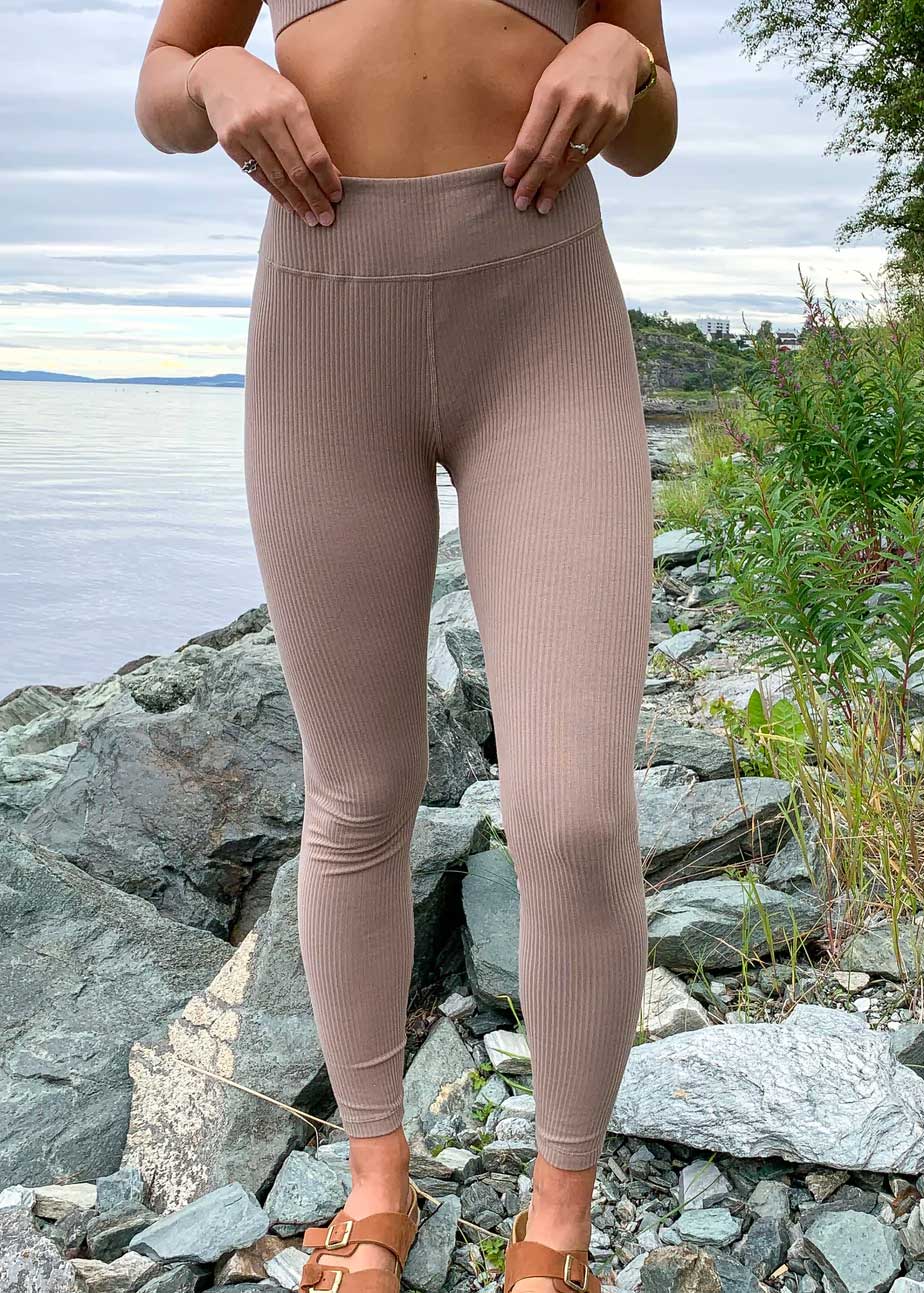 organic leggings by CEA